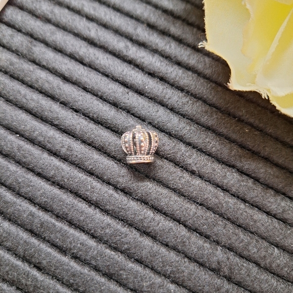 Pandora Charm - Crown - Picture 6 of 6